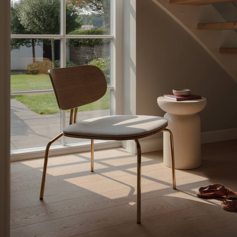 UMAGE - Curious | Lounge Chair